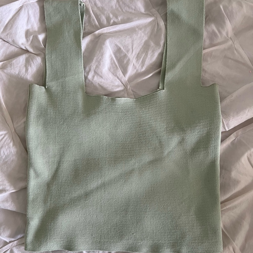 Crop tank top